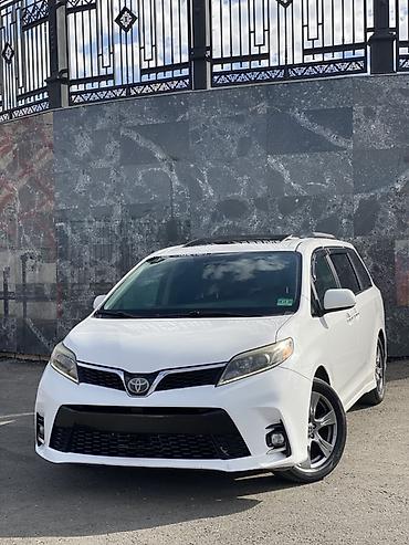 byd 2: Toyota Sienna: 2018 г., 3.5 л, Автомат, Бензин, Минивэн — 2