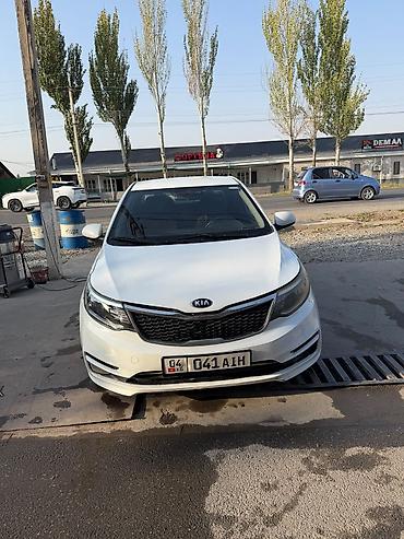 Kia Rio: 2015 г., 1.4 л, Механика, Бензин, Седан