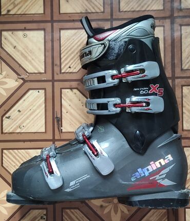Лыжные ботинки: Продаю бу горнолыжные ботинки размеры от 36 до 47 ( от 23 см до — 7