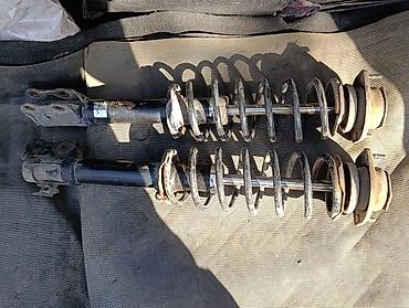 прокачка амортов: Daihatsu Sirion: 2001 г. — 1