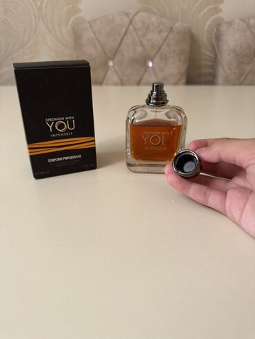 Emporio Armani brendindən olan bu kişilər üçün ətir "Stronger With You