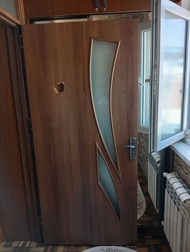 Furnitura və aksessuarlar: Qonaq otağı üçün İşlənmiş Otaq qapısı 90x200 sm Zəmanətsiz, Ünvandan götürmə