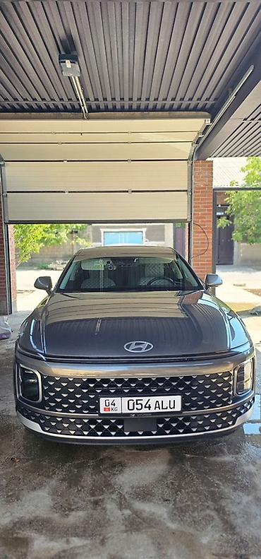 2022: Hyundai Grandeur: 2022 г., Седан — 1
