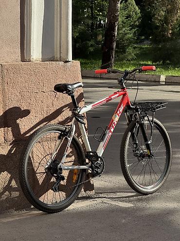 ролер: Trek 3700 Custom — Hollowtech II / Втулка Novatec / Дисковый тормоз — 5