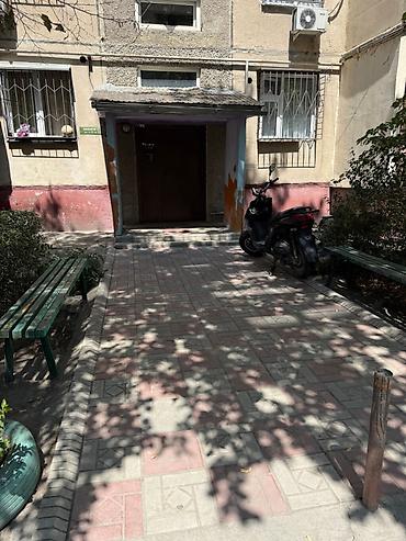 3 комнаты, 58 м², 11 мкр 104 серия, 3 этаж, Косметический ремонт at lalafo.kg 3 комнаты, 58 м², 11 мкр 104 серия, 3 этаж, Косметический ремонт