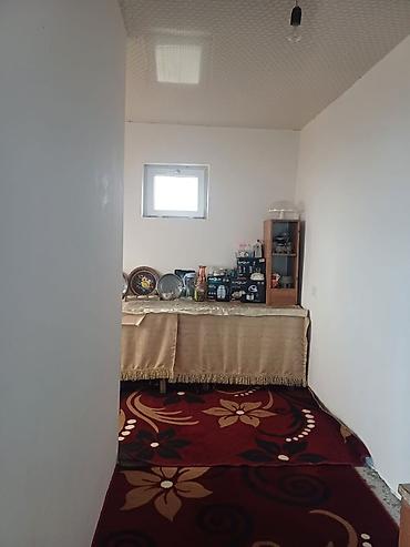 bakida həyət evlərinin satisi: 3 otaqlı, 300 kv. m, Kredit yoxdur, Orta təmir — 4