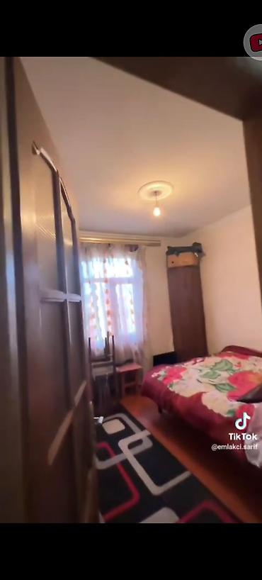 Uzunmüddətli kirayə evlər: Binə, sovxoz məscid küçəsində yerləşən həyətyanı ev. - Sahə: geniş — 6