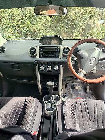 стекло на ист: Toyota Ist: 2003 г., Автомат, Бензин, Хэтчбэк — 1