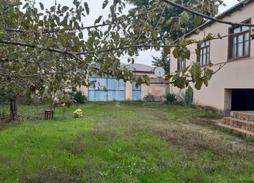Həyət evləri və villaların satışı: 4 otaqlı, 150 kv. m, Kredit yoxdur, Orta təmir — 26