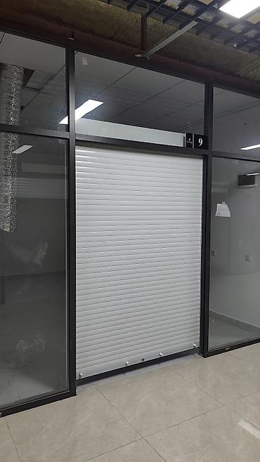 Продажа бутиков: - Торговое помещение в современном торговом комплексе: широкие — 8