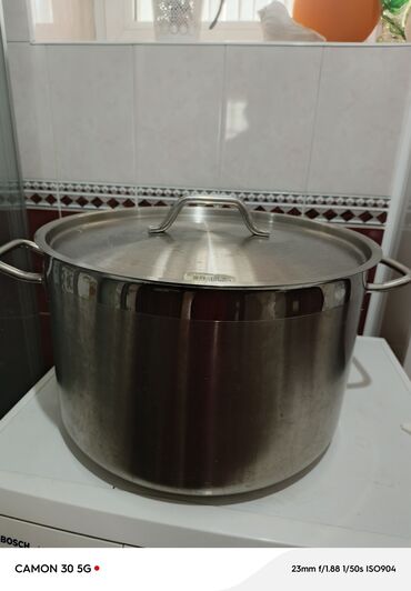 кухонный пинал: Продаю кастрюлю нержавейка "Бергов ", 30л. один раз пользовались, цена