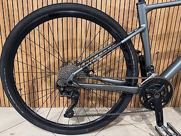 Road bikes: CUBE gravel velosipedi - Çərçivə: yüngül alüminium, daxili kabel — 7