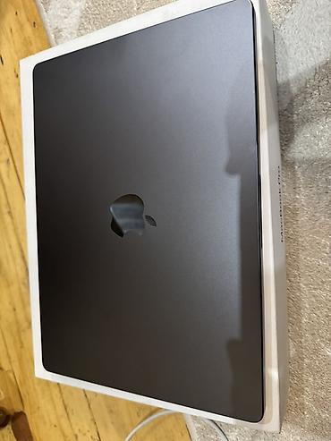 Ноутбуки Apple (MacBook): MacBook Pro 14" (чип Apple M5) - Экран 14 дюймов, узкие рамки, вырез — 4