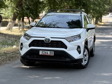 срочно продать машину: Toyota RAV4: 2019 г., 2.5 л, Автомат, Гибрид, Кроссовер