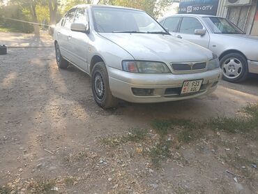 сколько стоит маленькая машина: Nissan Primera: 1995 г., Автомат, Бензин, Седан