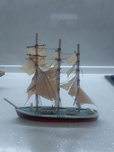suviner pullar: Сувенир кораблик. Деревянный 2 штуки
20x22
20x18 — 2
