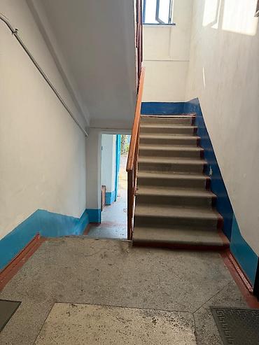 Продажа квартир: 2 комнаты, 42 м², Киргизия 1 Хрущевка, 1 этаж, Требуется ремонт — 9
