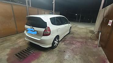 чехлы бу: Honda Fit: 2002 г., 1.3 л, Вариатор, Бензин, Хэтчбэк — 3