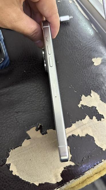 Уюлдук телефондор жана аксессуарлар: IPhone 15 Pro MAX единственное крышку менял а так все родное титановый — 5