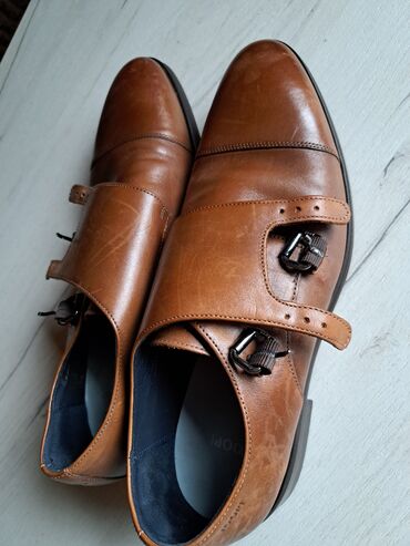Cipele: Muske kozne cipele broj marke JOOP! Malo nosene,ocuvane,bez tragova
