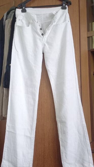 Kompleti: Emporio Armani laneni komplet, veličina realna M, jednom nošen na — 4