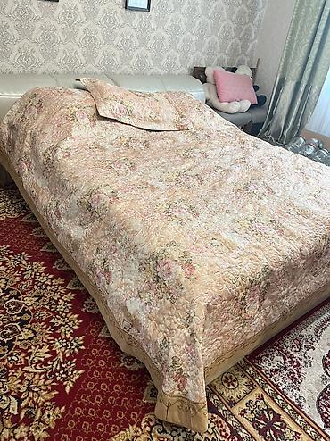 Кровати: Двуспальная кровать, Б/у, С мягким изголовьем, длина - 200 см — 5
