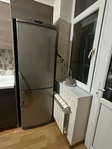 vytyazhka kata 600: Холодильник LG