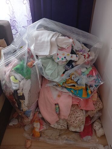 Paketi dečije odeće: Paket: Bodiji, Za devojčice, uzrast: 6-9 meseci — 9