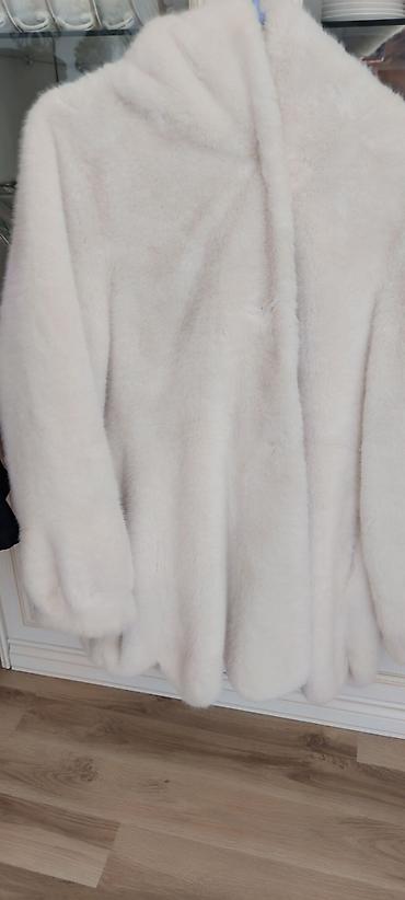 cutluklər ucun geyimlər: Qadınlar üçün süni kürk paltar - Rəng: açıq krem/ivory - Model — 1