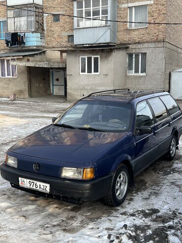 автомобиль пассат: Volkswagen Passat: 1993 г., 1.8 л, Механика, Бензин, Универсал