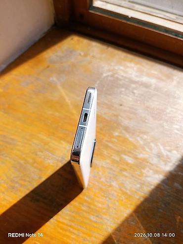 samsung galaxy s10e: Xiaomi, 13, Б/у, 256 ГБ, цвет - Белый, 2 SIM, eSIM — 2