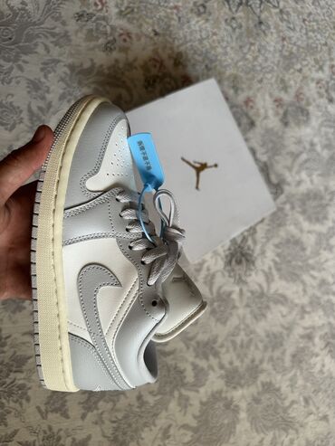змеиная кожа питон крокодил скат страус угорь: Кроссовки, 36, Nike, Новый, Самовывоз