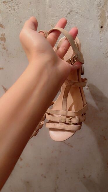 гели крем для душа: Tuflilər, Ölçü: 37, rəng - Bej, Yeni