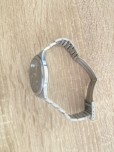 жемчуг украшение: Классические наручные часы CASIO на металлическом браслете. - Корпус