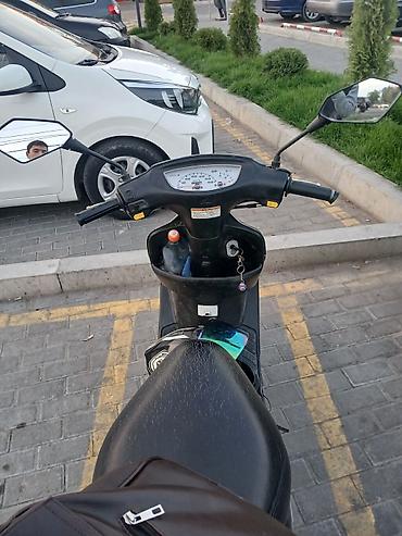 Скутеры: Скутер Honda Dio, 2‑тактный городской мини-скутер в черном цвете — 2