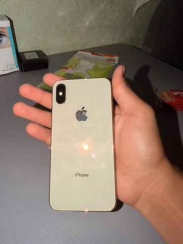 11 iphone pro max: IPhone X — 5.8" OLED Super Retina, корпус из стекла и нержавеющей — 3