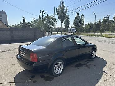 кпп тди: Volkswagen Passat: 2002 г., 1.8 л, Кол менен иштөөчү, Бензин, Седан — 2