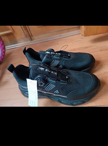 safety jogger: Məhsul: İşçi təhlükəsizlik ayaqqabıları (müxtəlif modellər) Təsvir: - — 6