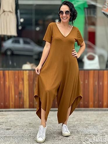 tri hill: Komninezon za punije
2XL 3XL 4XL 5 XL
Cena : 2.800 dinara — 1