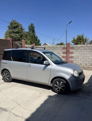 авто в рассрочку в бишкеке без процентов: Toyota Sienta: 2004 г., 1.5 л, Автомат, Бензин, Минивэн
