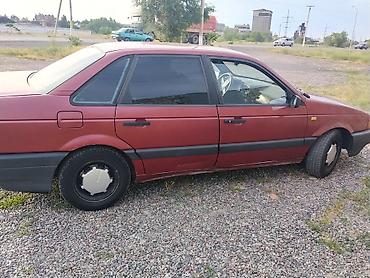 transporter multivan: Volkswagen Passat: 1989 г., Механика, Седан — 2