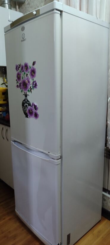 Soyuducular: 2 qapılı Indesit Soyuducu Satılır, rəng - Ağ — 6