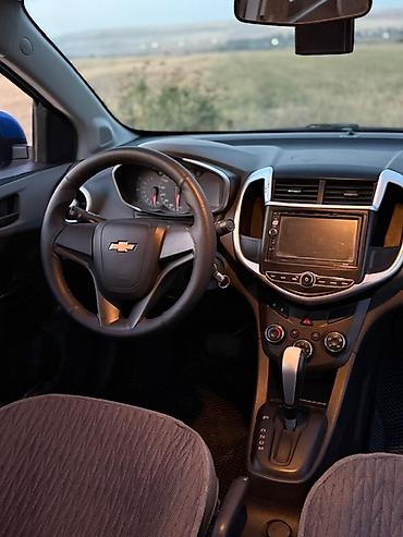 Продажа авто: Chevrolet Aveo: 2017 г., 1.4 л, Автомат, Газ, Седан — 10