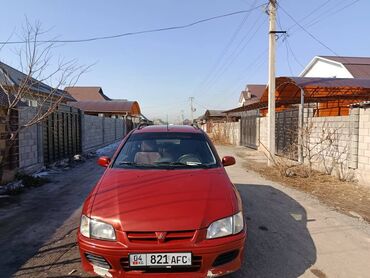 Mitsubishi: Mitsubishi Space Star: 2001 г., 1.6 л, Механика, Бензин, Хэтчбэк