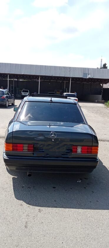 mercedes 190 ehtiyat hissələri: Mercedes-Benz 190: 1.8 л | 1991 г