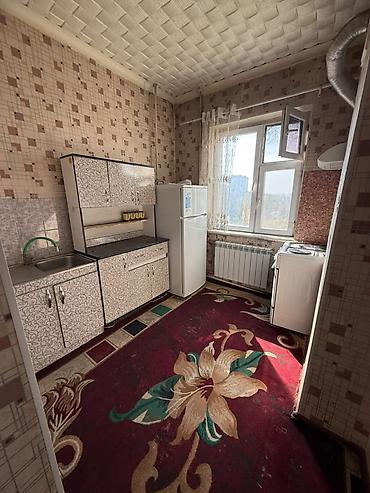 жк element: 2 комнаты, 50 м², Толойкон мкр., 105 серия, 4 этаж, Старый ремонт — 4