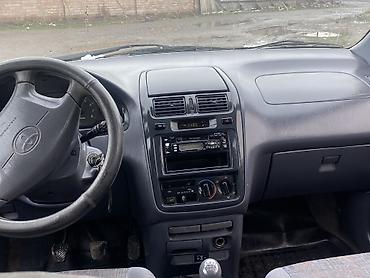 Транспорт: Toyota Picnic: 1997 г., 2 л, Механика, Бензин, Минивэн — 6