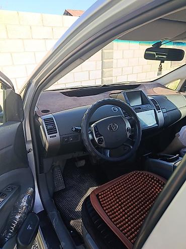 Продажа авто: Toyota Prius: 2006 г., 1.5 л, Гибрид, Хэтчбэк — 5