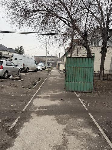 Продажа полдома: Продаю 2х комнатный дом барачного типа в Кызыл-Аскере,по улице — 12