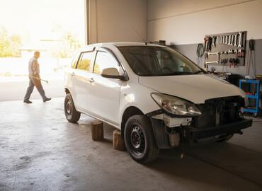 Mazda: Mazda Demio: 2004 г., 1.3 л, Автомат, Бензин, Хэтчбэк — 1